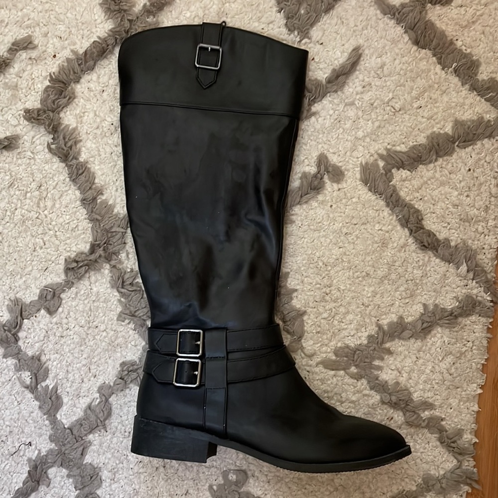 Black (almost) knee high boots, womens